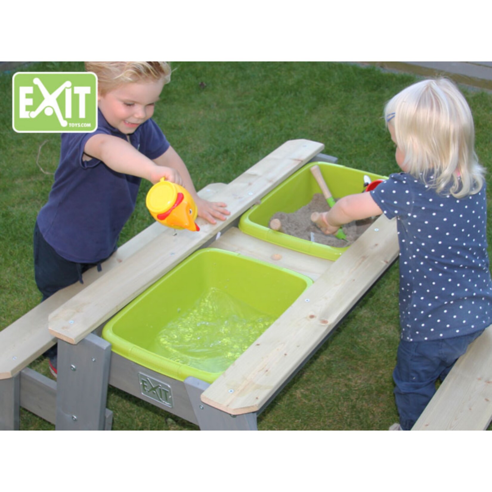 EXIT Aksent Sand,- Wasser- und Picknicktisch (2 Bänke) mit Sonnenschirm und Gartenwerkzeugen