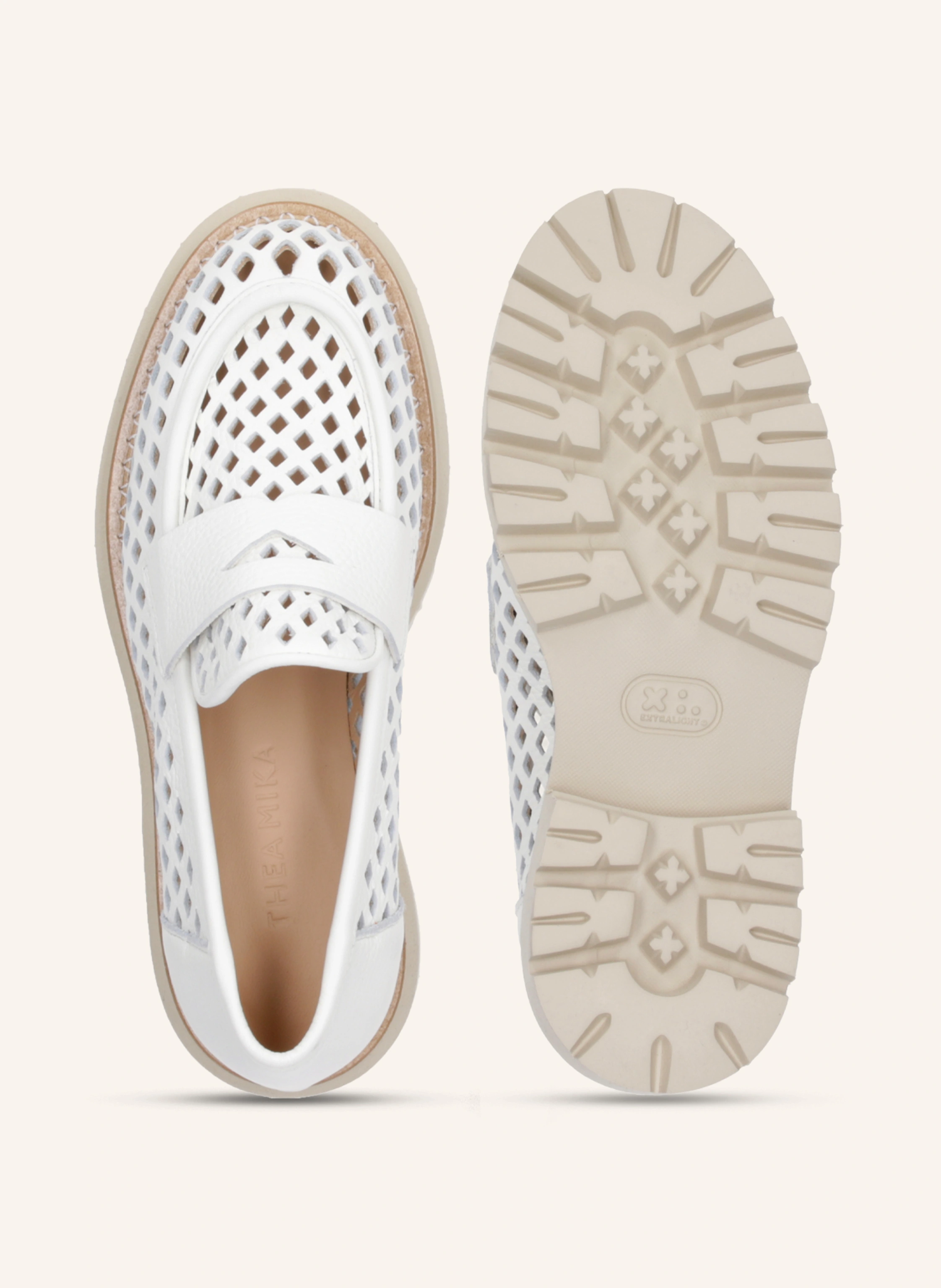THEA MIKA Loafer