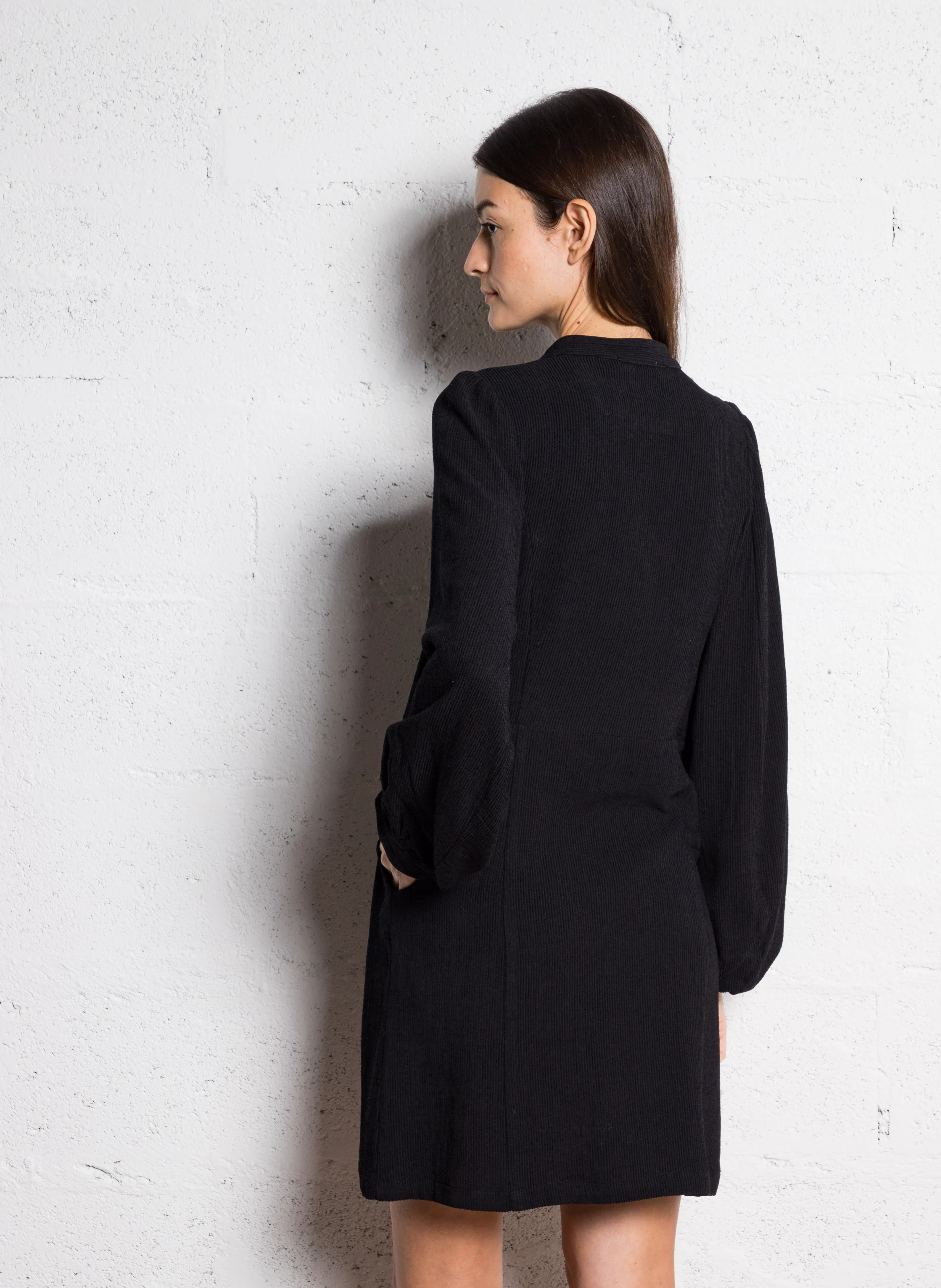 Robe courte col rond en coton | Noir