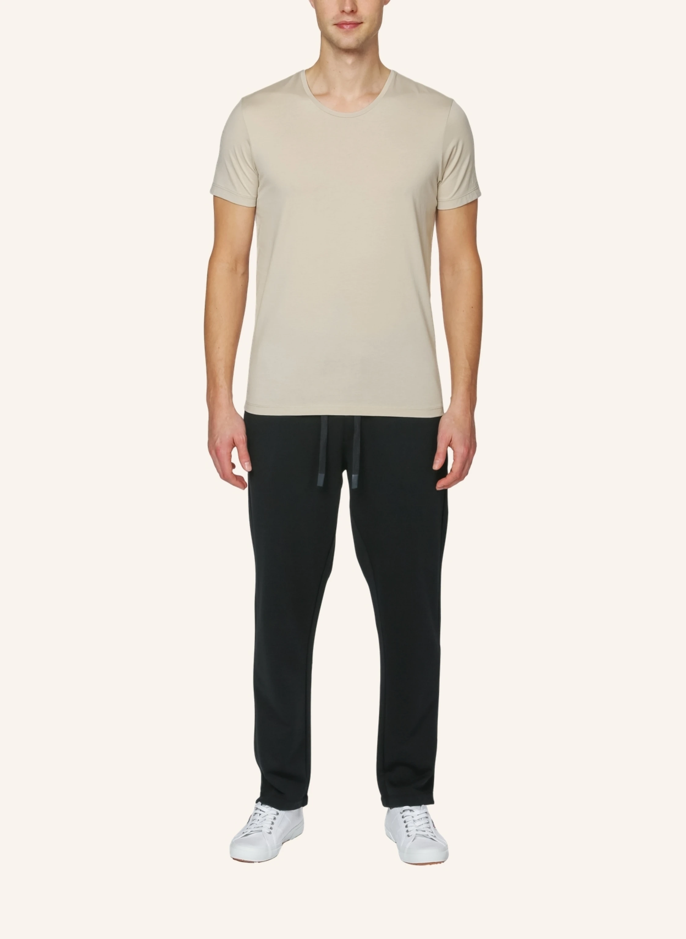TRUSTED HANDWORK Round Neck 1/2-Sleeve T-Shirt