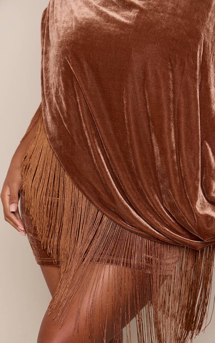Marron Doré Robe Mini Grande Taille En Velours Avec Cape Et Franges À Pompons