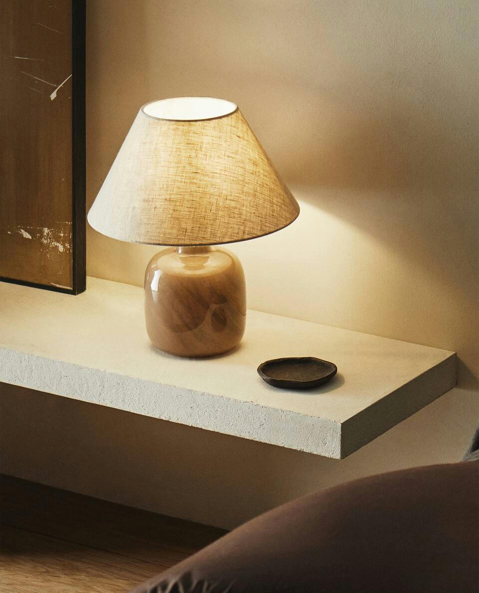 LUMINÁRIA COM BASE DE VIDRO