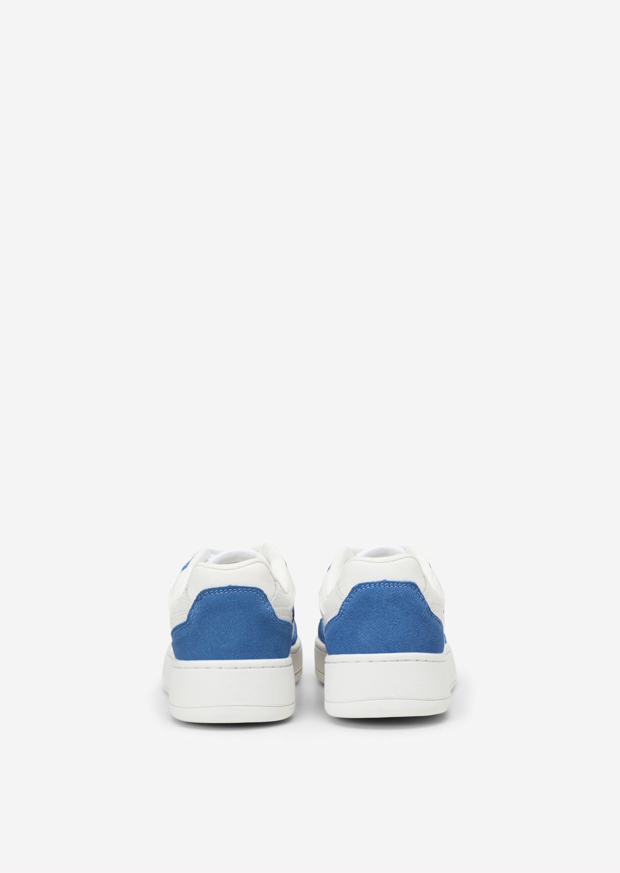 Sneaker aus Rindleder-Mix