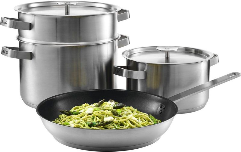 AEG 4-DELIGE KOOKPOTTENSET A4SS