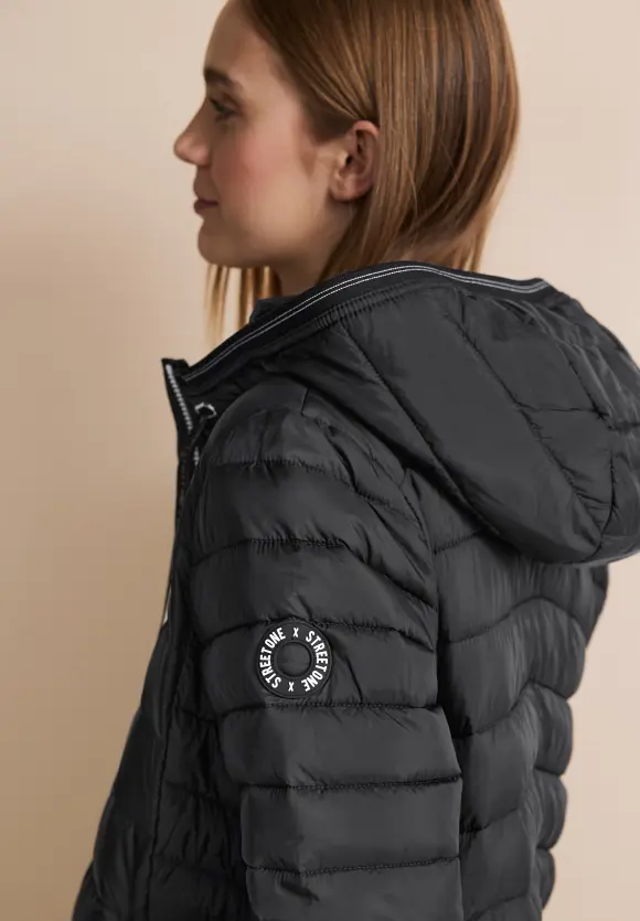 Kurze Steppjacke - Black