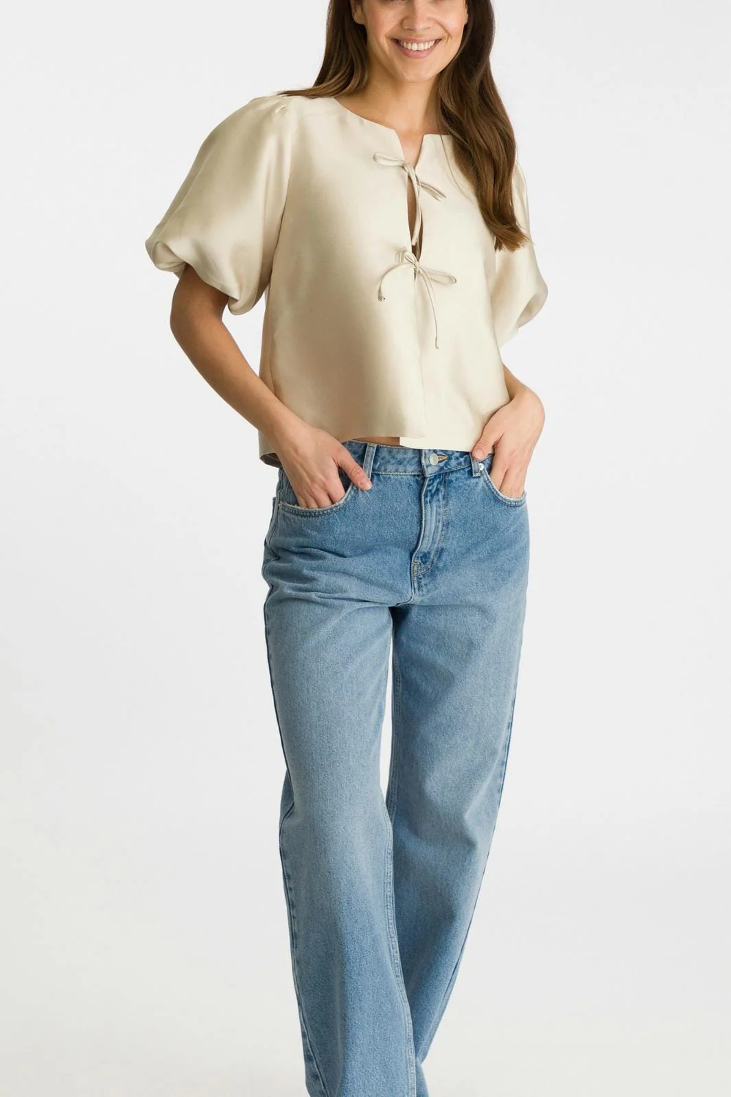 Neo Noir Aska Dull Satin Blouse sand