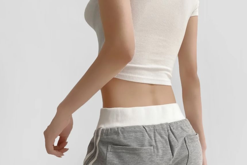 Reknovine - Mid Rise Two Tone Piping Shorts