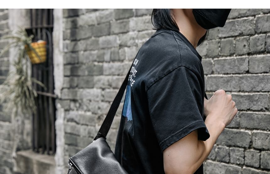 Moyyi - Messengerbag met klep van imitatieleer
