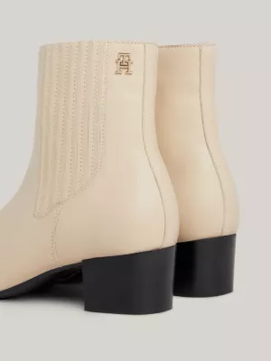 Botas de cano curto essenciais em couro com salto bloco