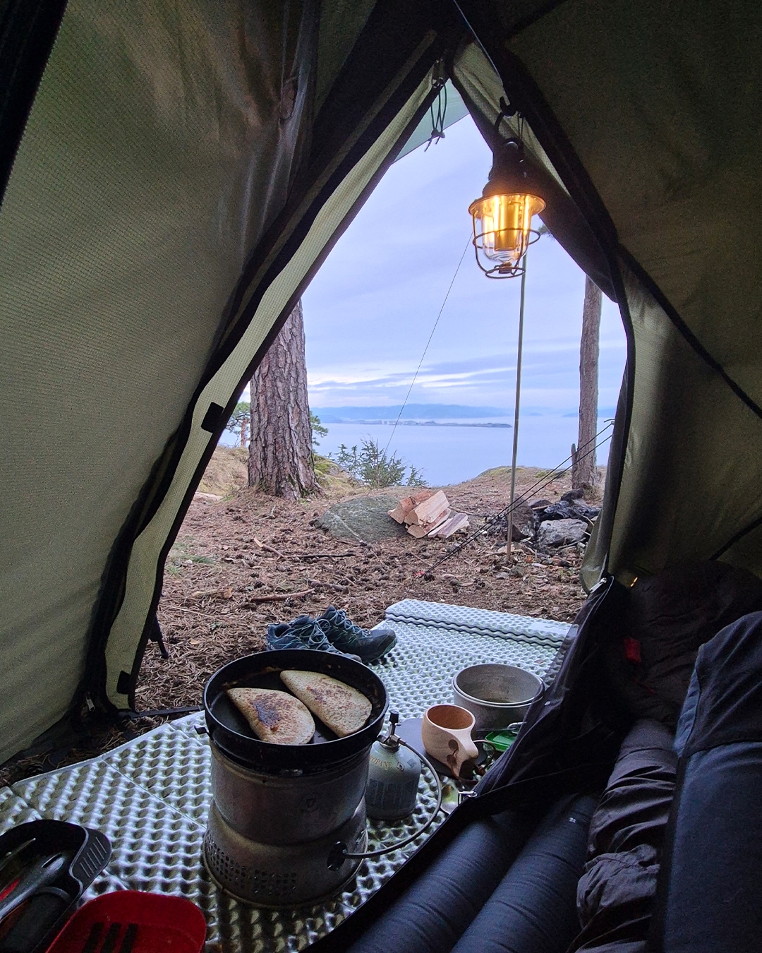 North Trail Retro Camp Lantern<br>Lanterne i retro design