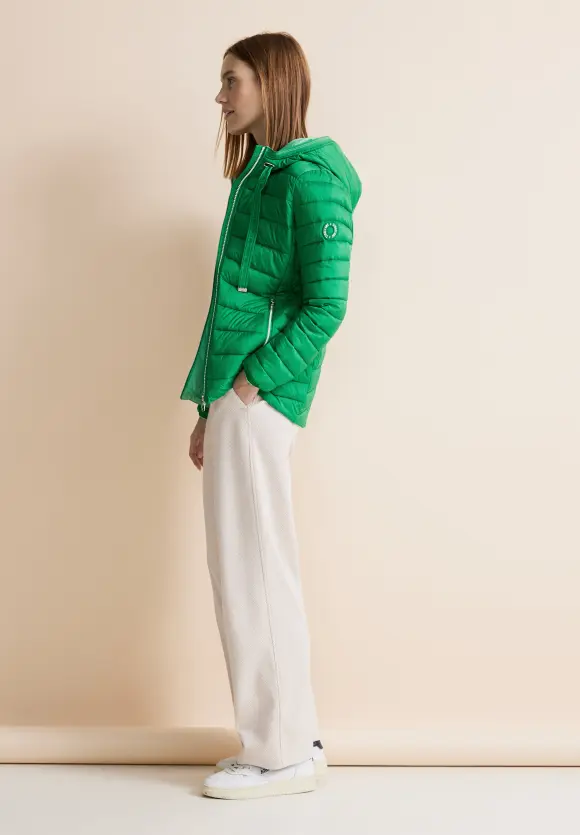 Kurze Steppjacke - arty green