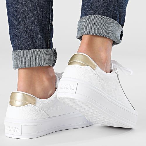 Baskets Femme Essential 7778 White