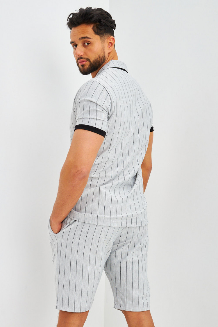 Ensemble gris rayé polo et short