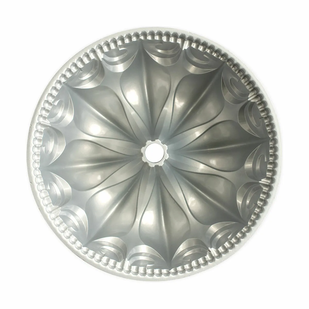 Nordic Ware Fleur De Lis Bundt® Kageform