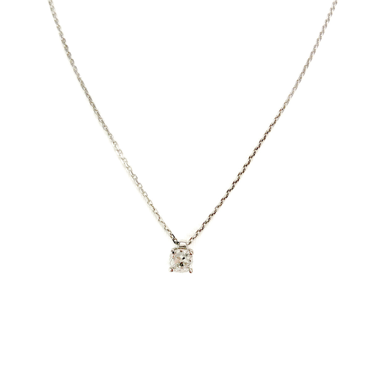 Collier d'occasion or 750 blanc diamant 40 cm