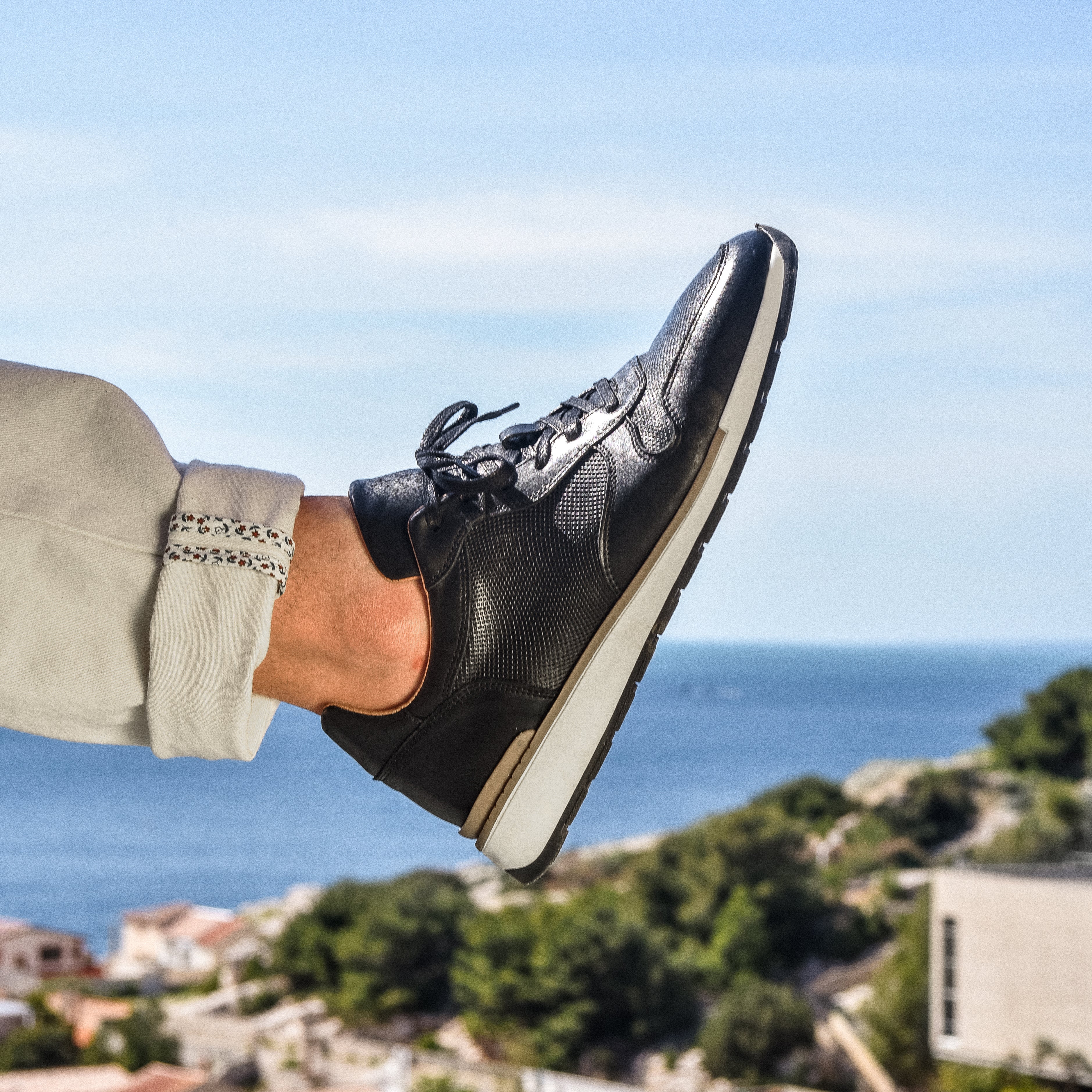 Jako-Sneakers / basket en cuir noir