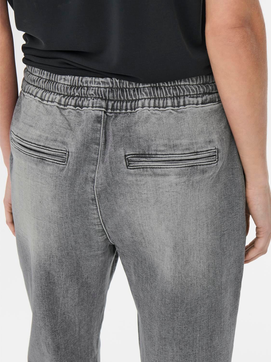 ONLKELDA Mittlere Taille Karotte Jeans Light Grey Denim
