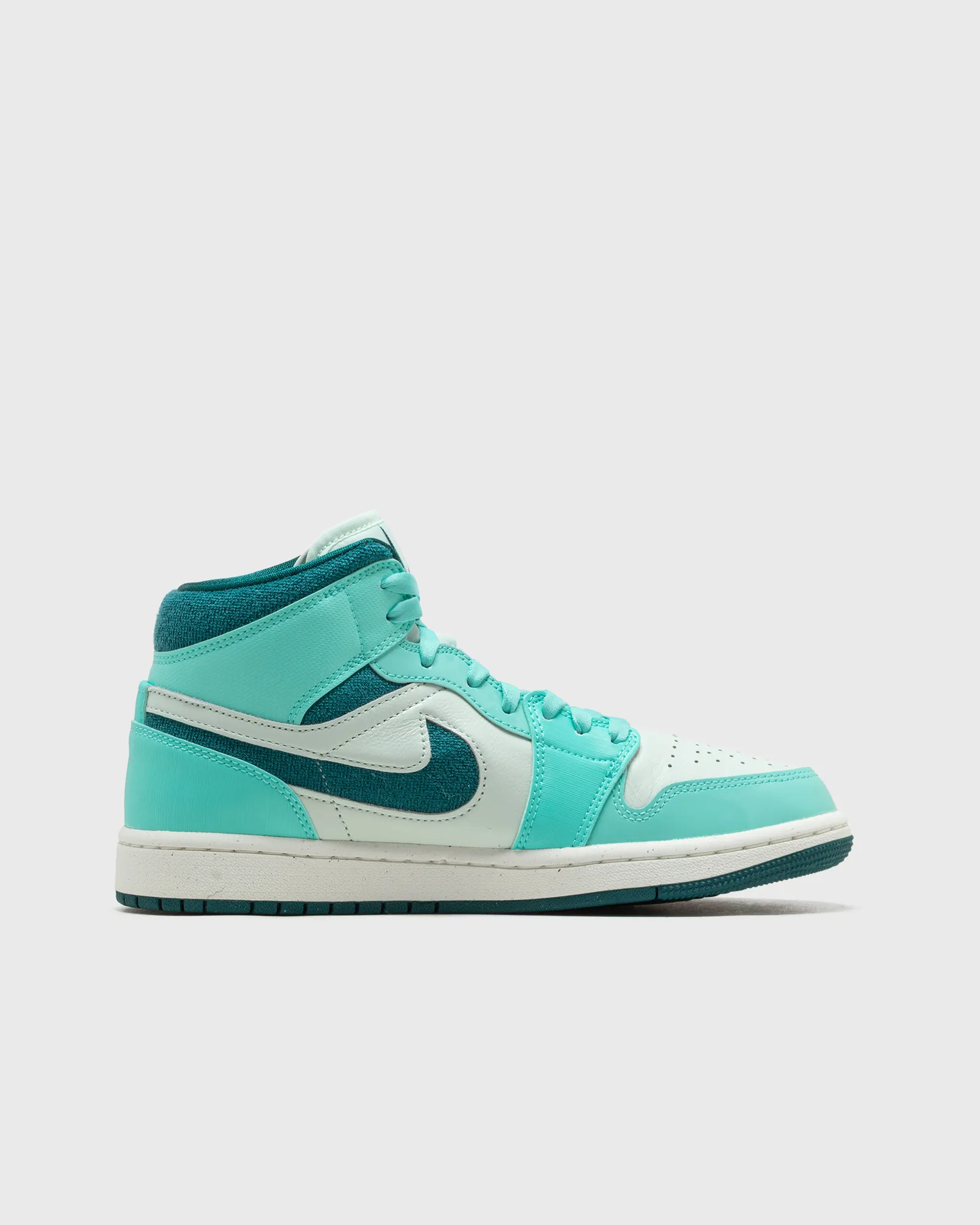 Jordan WMNS AIR JORDAN 1 MID SE