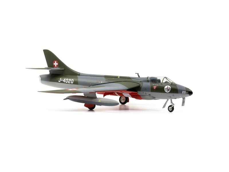 ACE Hunter Mk58 J-4020 Patrouille Suisse 1:72 Authentisches Modell der Patrouille Suisse Hunter