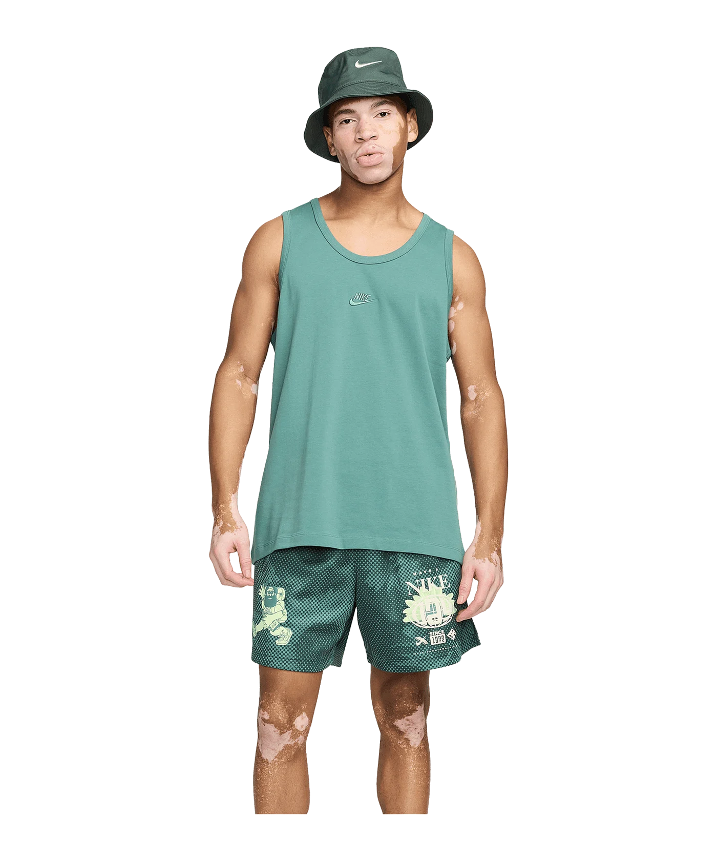 Nike Essentials Premium Tanktop Grün F361