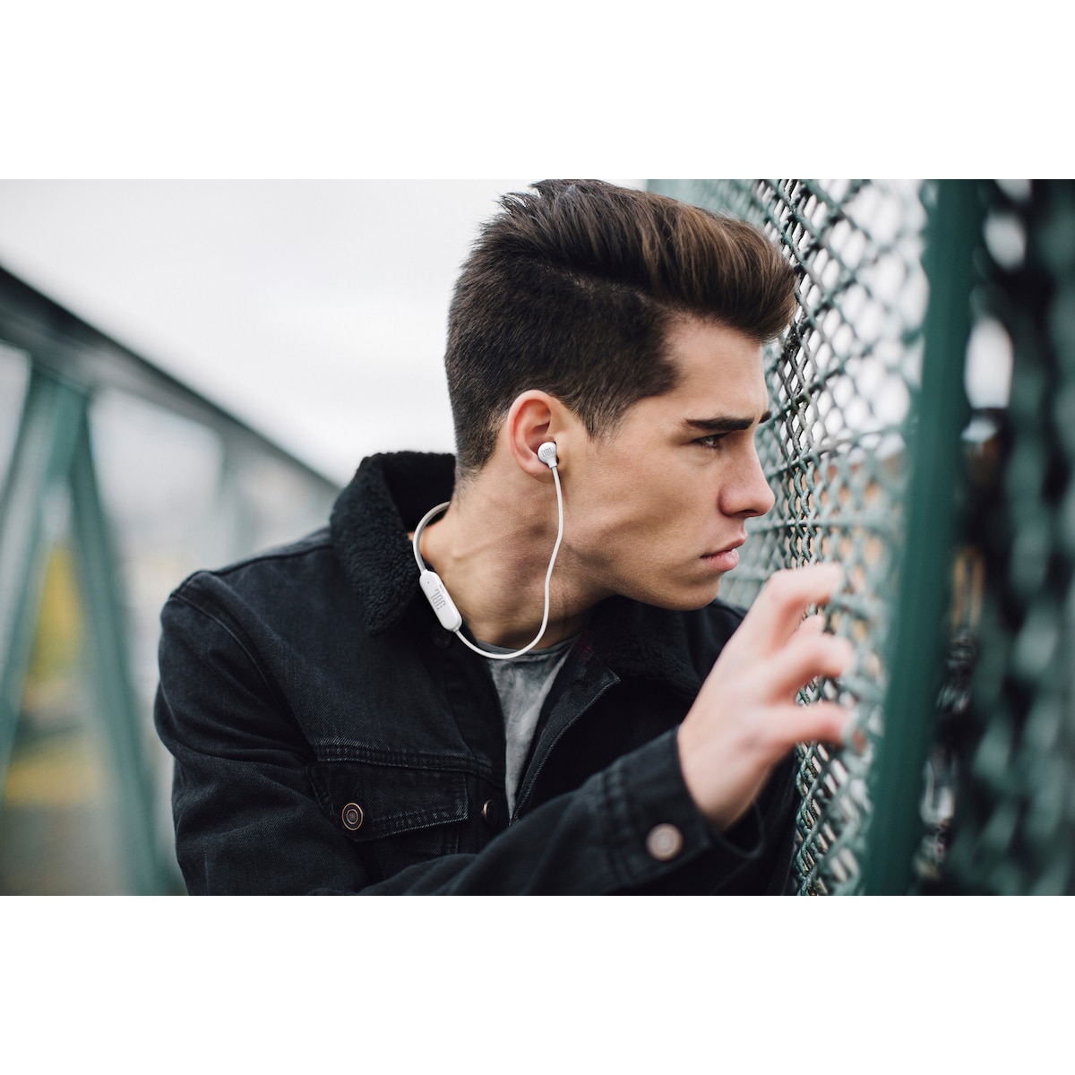 JBL Tune125BT trådløse in-ear hodetelefoner (hvit)