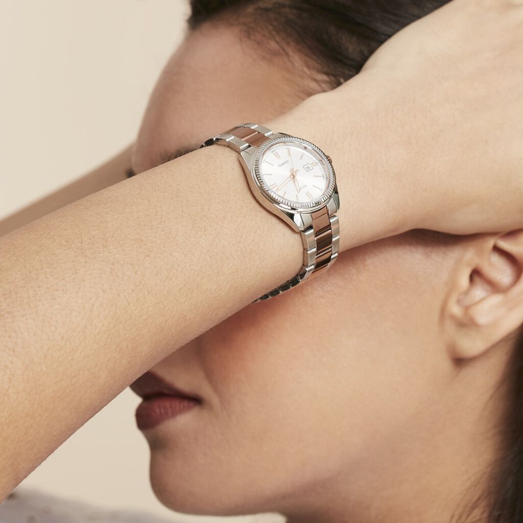 Montre Casio Collection Women Gris