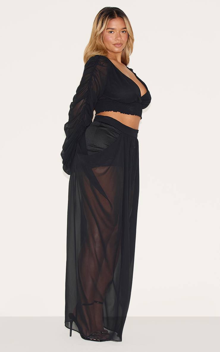 Noir Blouse Coordonnée Shape En Mousseline À Manches Ballon, Décolleté Plongeant Et Taille Cintrée