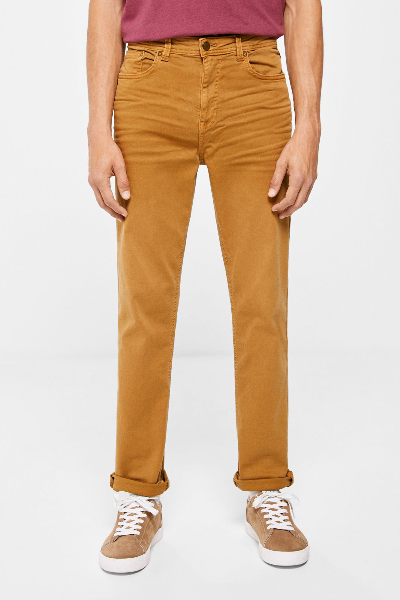 Calça de cinco bolsos com lavagem slim-fit
