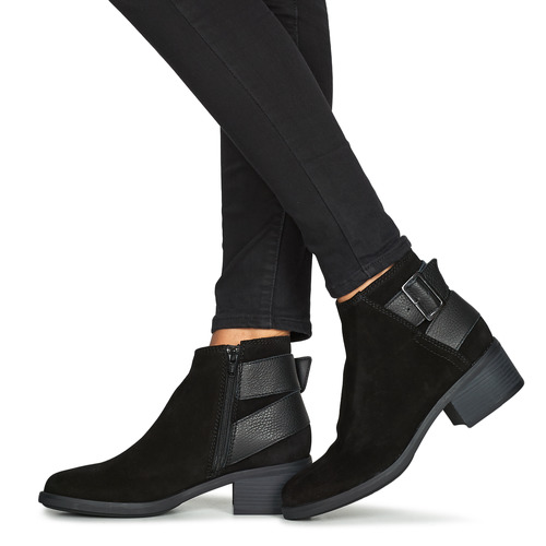 Clarks - MEMI BUCKLE - Noir