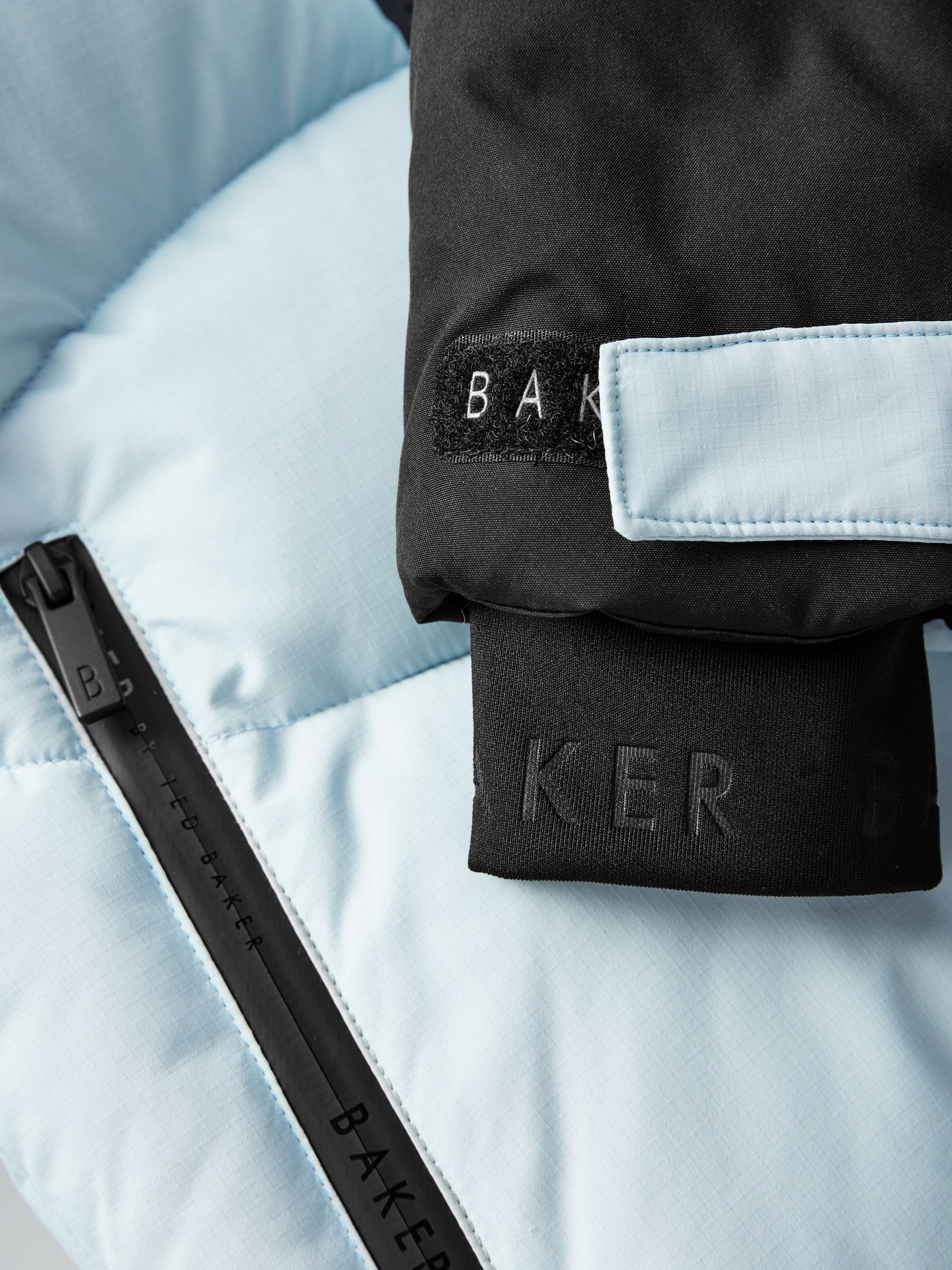 Baker By Ted Baker blauwe regenbestendige jas met kleurblokken