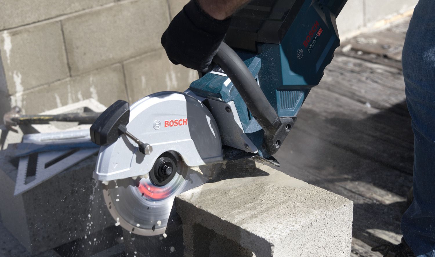 Bosch Professional GCS 18V-230 Accu doorslijpmachine 230 mm 18V Basic Body - 06013B0000