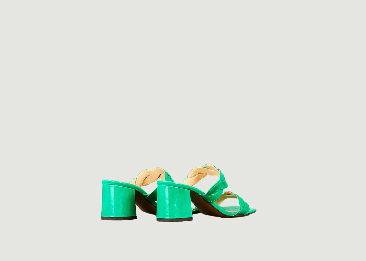 Mule Rhea en cuir verni souple Tila March