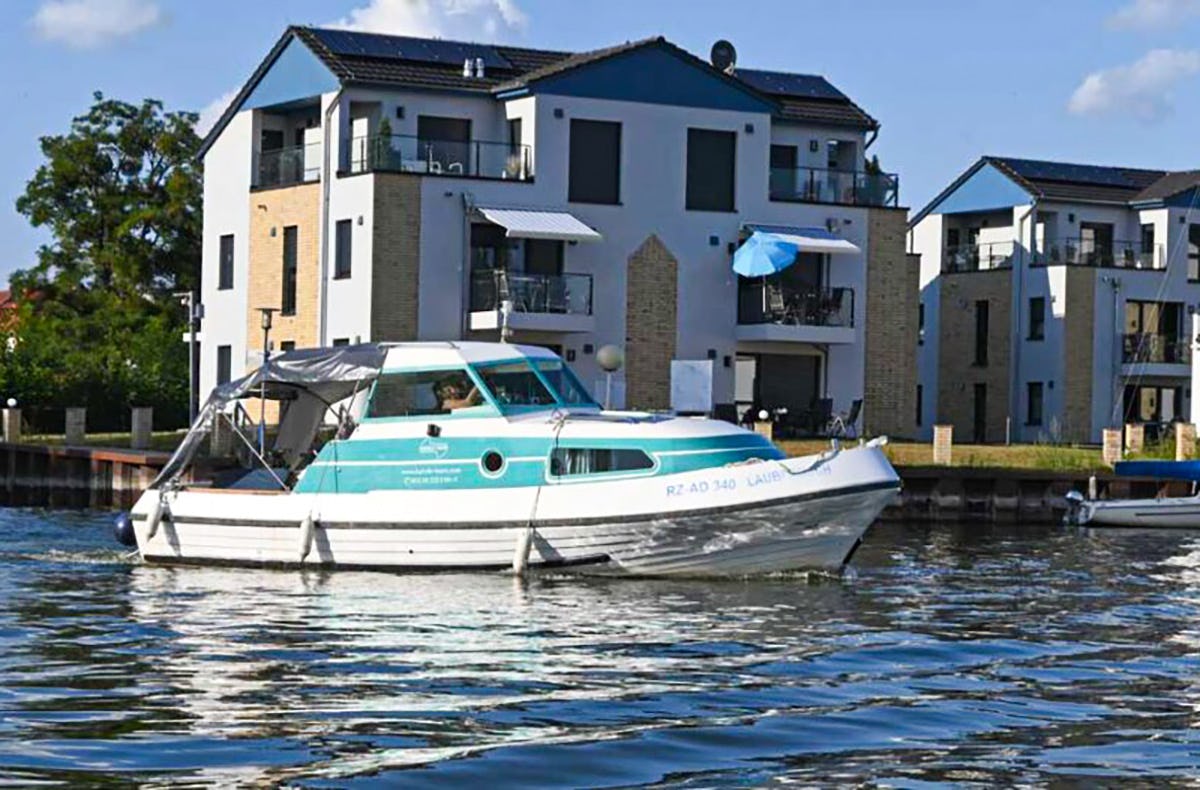 Hausboot-Übernachtung in Rechlin