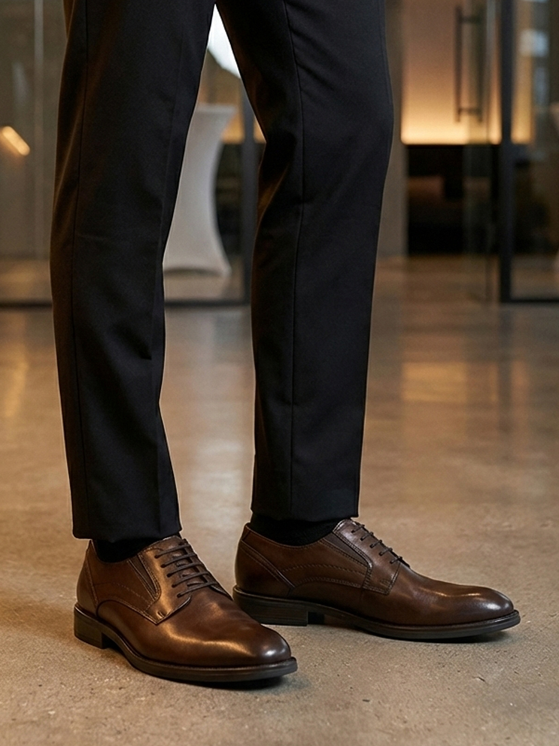 VYNE Lorenzo Leather Shoe Brown