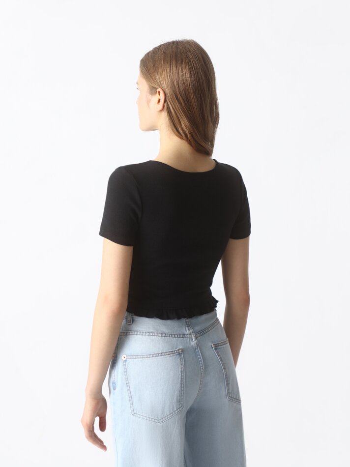 Camiseta de manga curta com nó - Preta