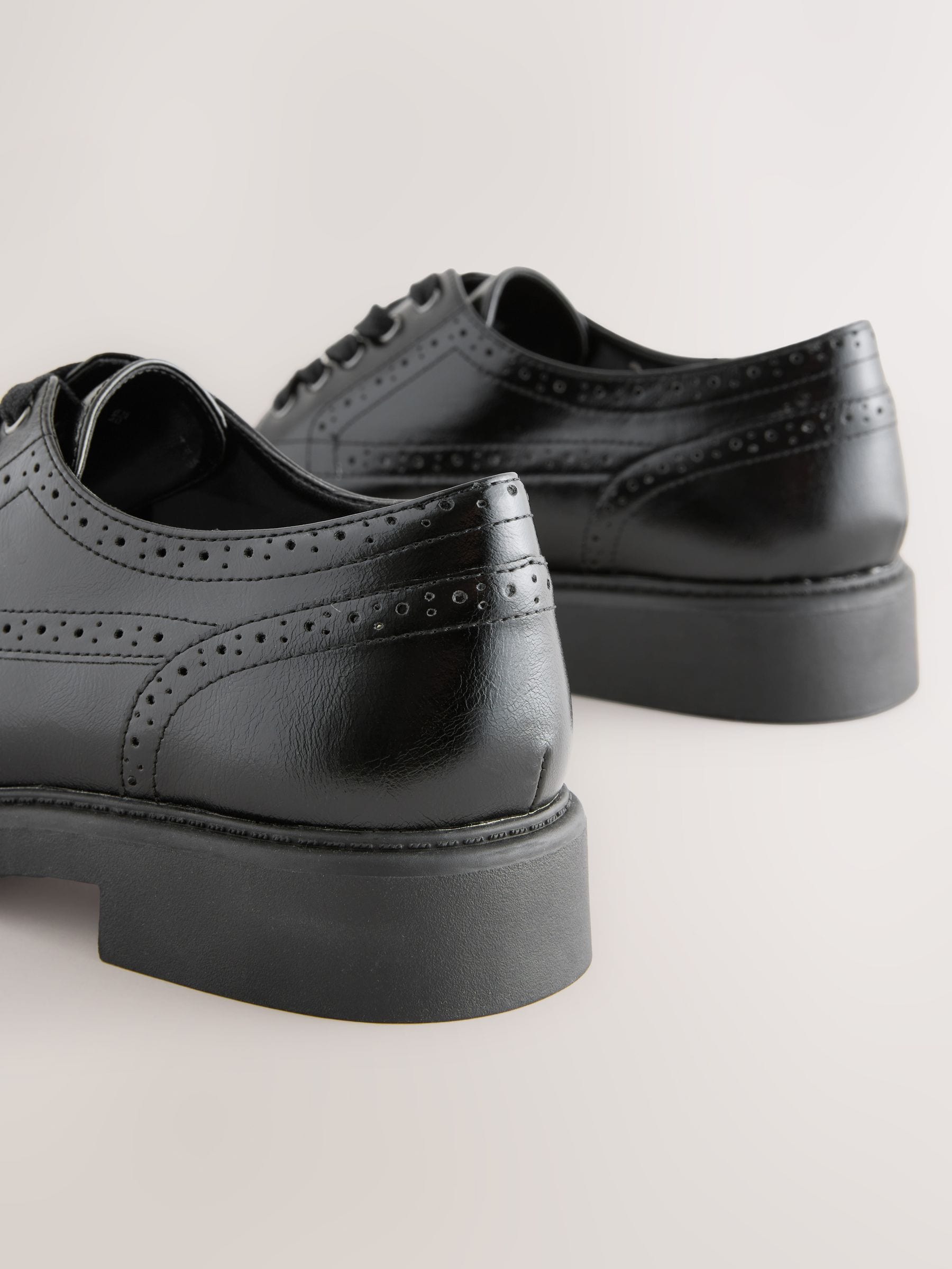 Zwart - Forever Comfort® Chunky Brogue Lace Up Shoes