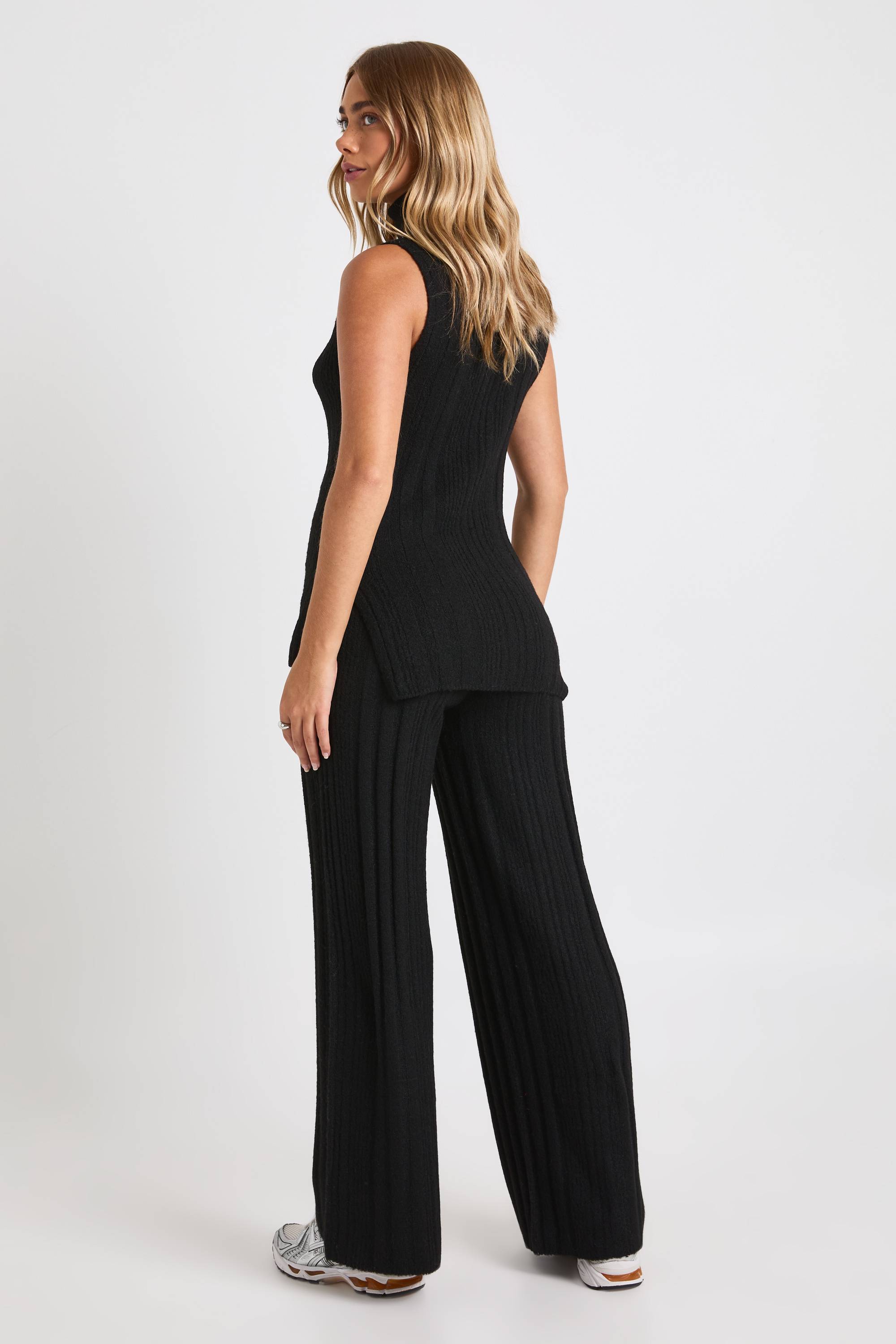 boohoo Ensemble Coordonné Synthétiquell Long Sans Manches Col Roulé Et Pantalon Large En Maille Douce