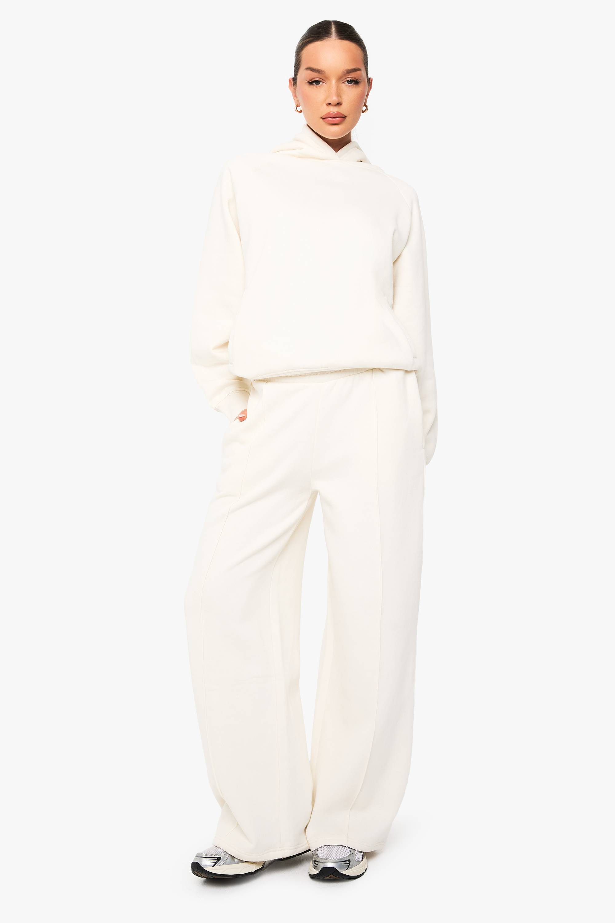 boohoo Jogger à jambe droite avec détails pintuck