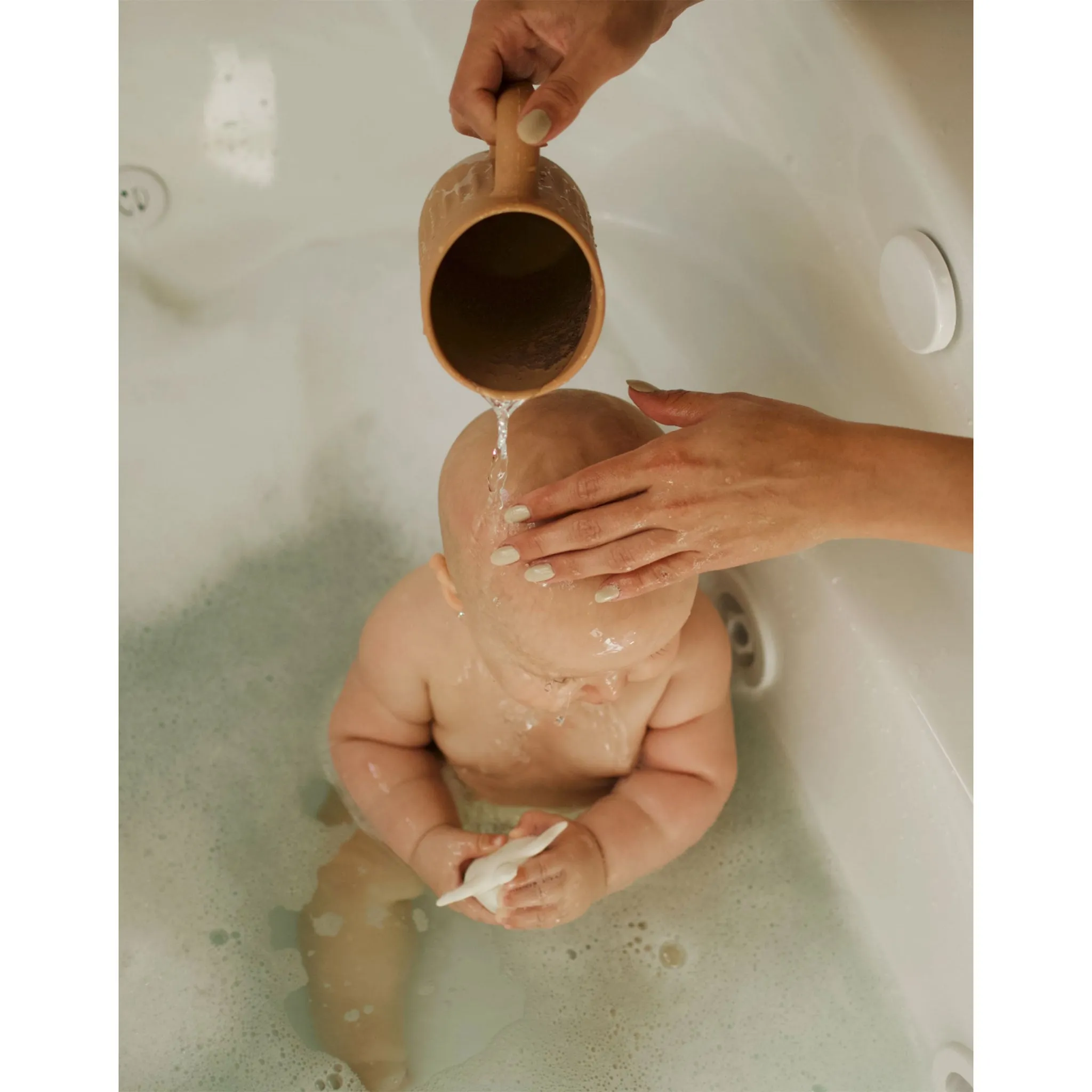 Minika Tasse de Rinçage pour le Bain