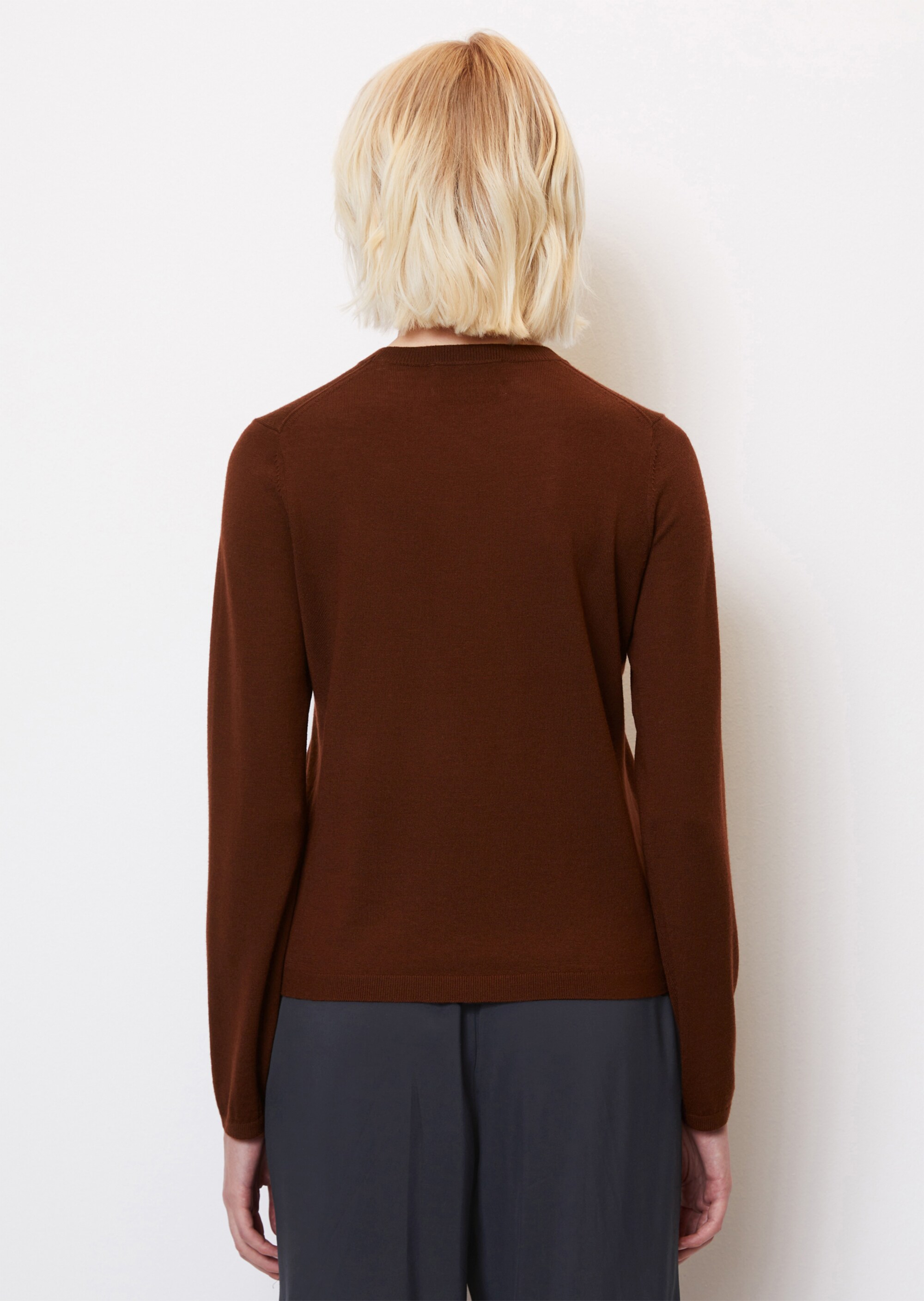 Eleganter Feinstrick-Pullover slim fit aus reiner Merinowolle