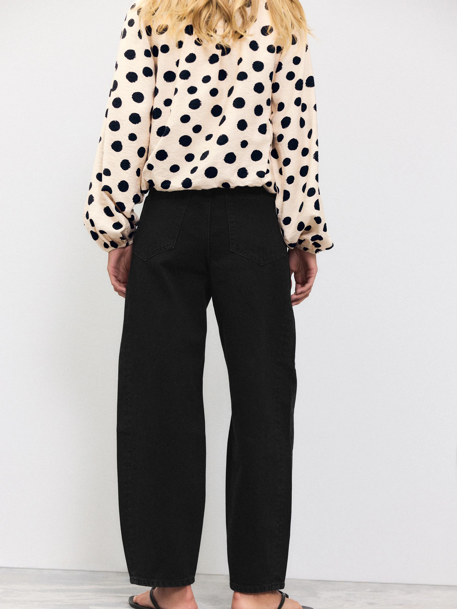 Zwart - Horseshoe Barrel Jeans