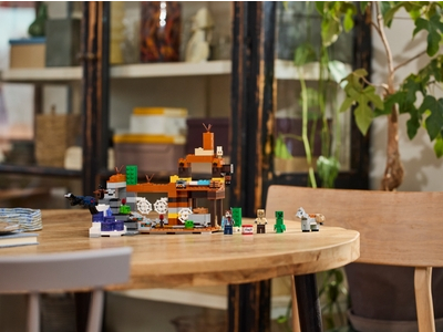 LEGO De woestenijmijnschacht (21263)