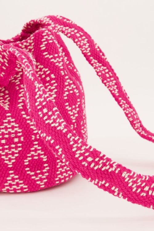 Roze ronde schoudertas met geweven Aztec print