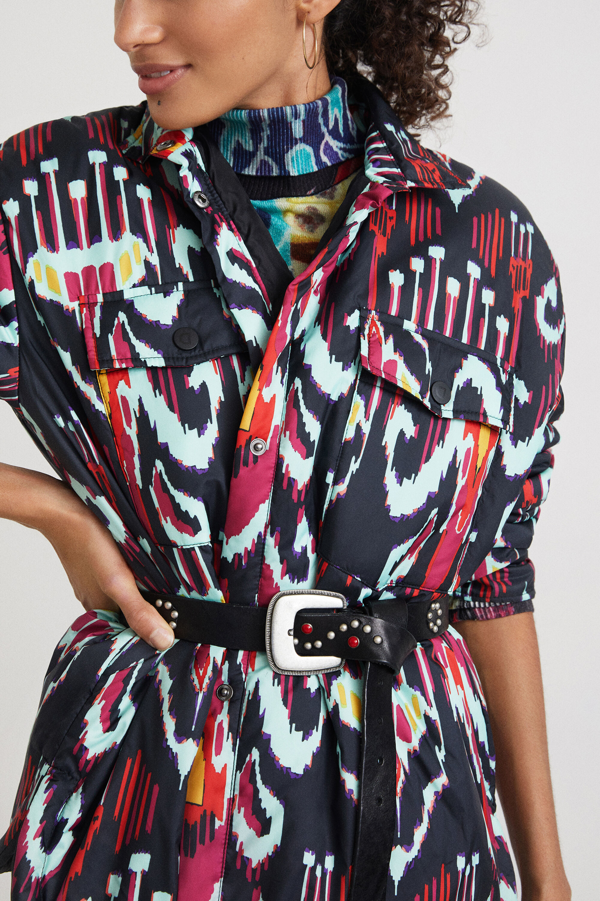 Sobretudo acolchoado estampado
