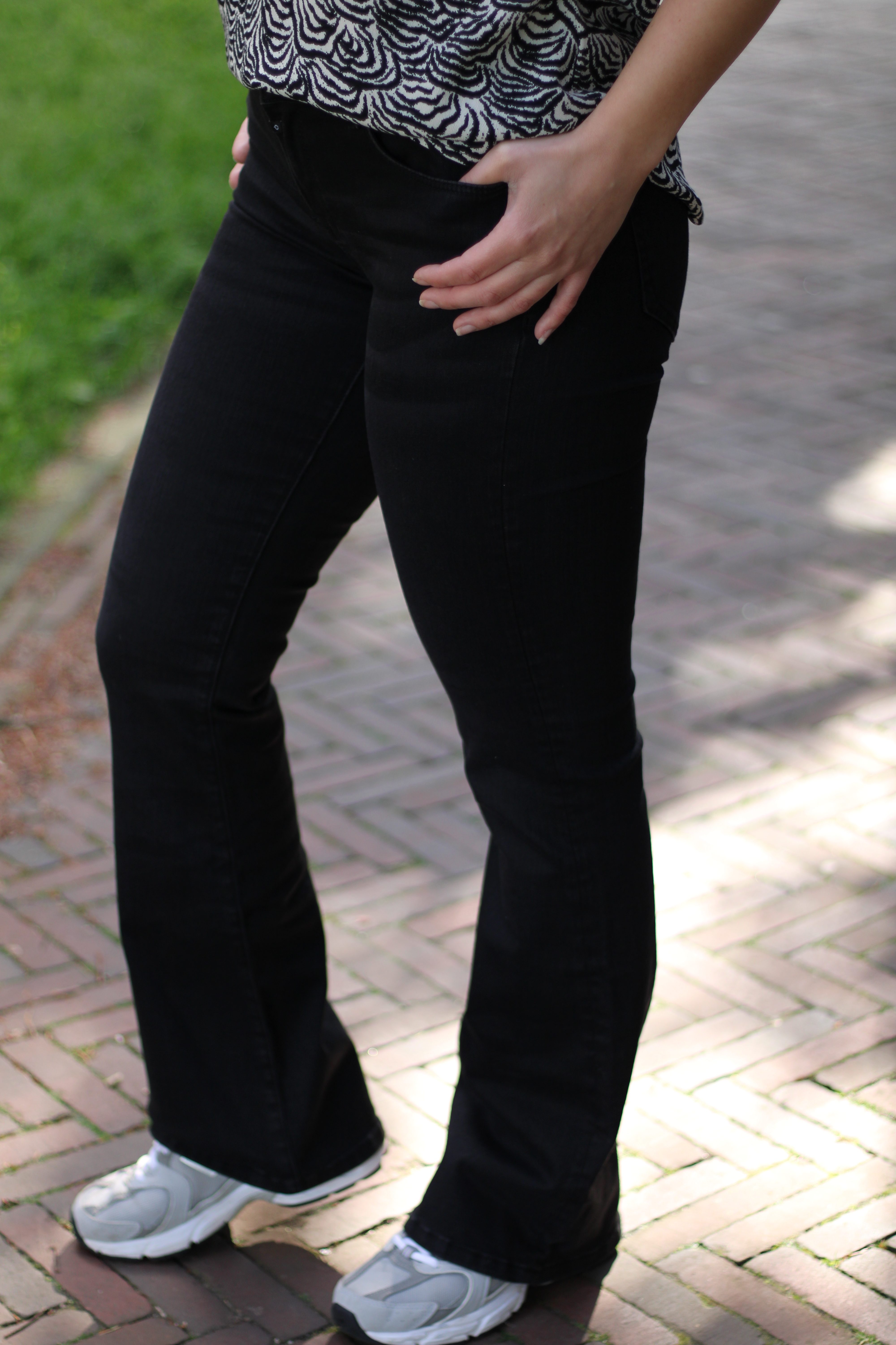 COJ Denim - Laura Flare Jeans - Black Vintage