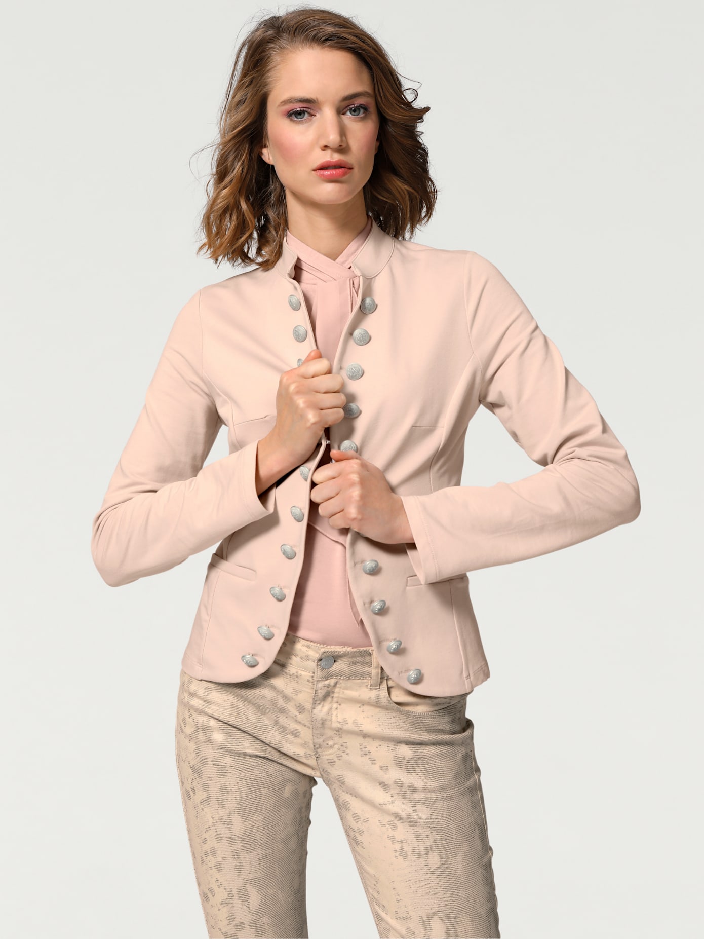 Blazer en jersey look tendance