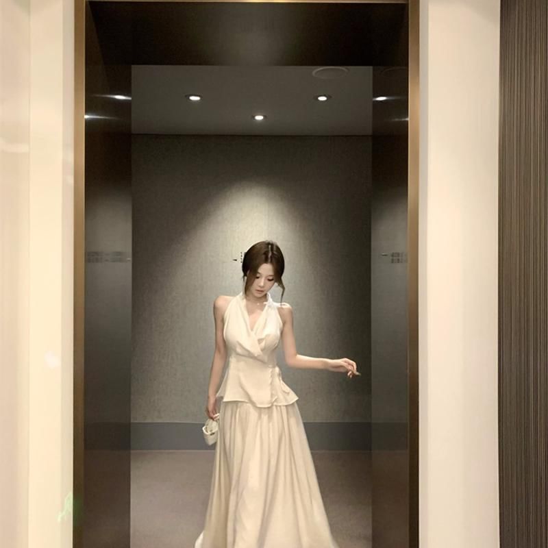 Ukiyo - Mouwloze V-hals effen wikkeltop / Hoge taille effen maxi A-lijn rok