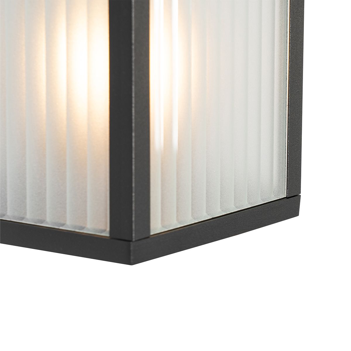 Buiten wandlantaarn zwart met ribbel glas IP44 - Charlois