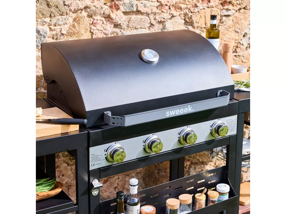 Barbecue 4 brûleurs. cuisine d'extérieure DANGLARS. Acier noir. L 223.5 x P 60.5 x H 142 cm