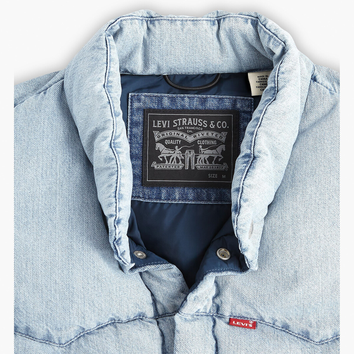 Colete Levi's em jeans